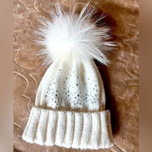 Baby girl 12-24 months real fox fur pom pom winter hat with rhinestones white